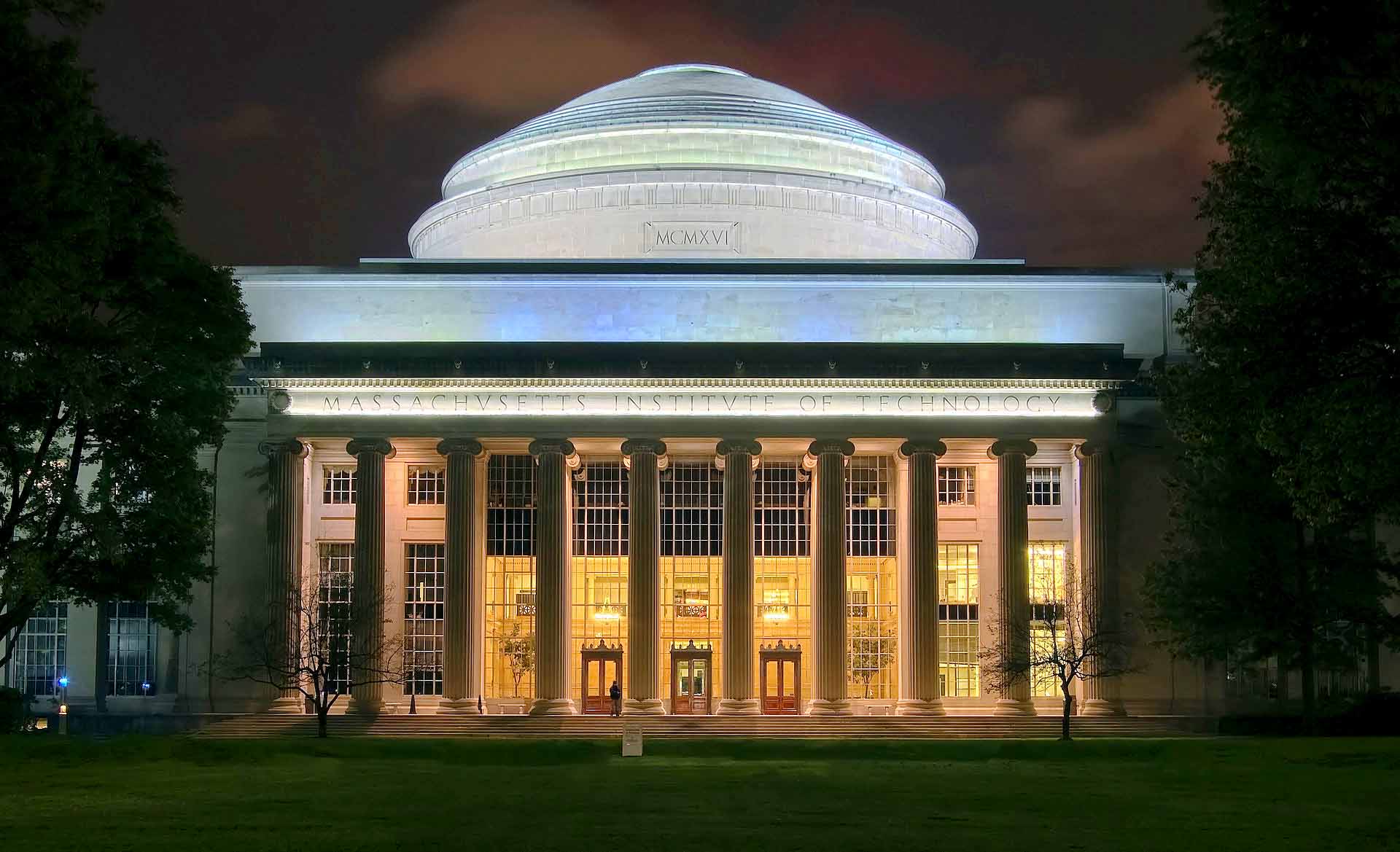 El MIT (Instituto de Tecnología de Massachusetts) 